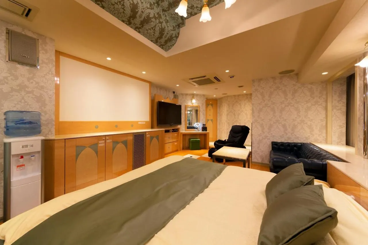 Hotel Luna Ikeda (Adults Only) Love hotel
